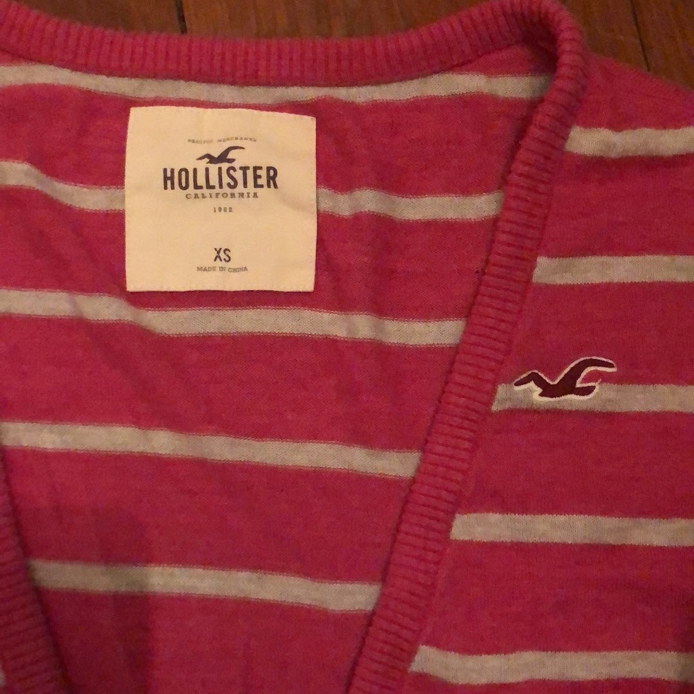 XS hollister sweater - Picture 2 of 3